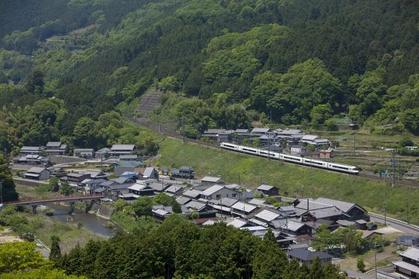 kintetsu limited express train japan.