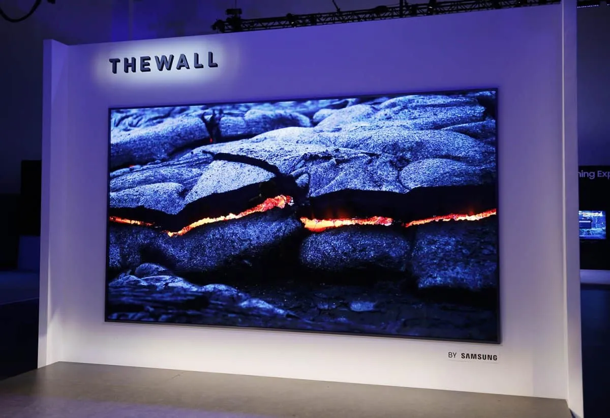 tv the wall samsung 3