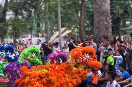 Rủ nhau chụp ảnh xuân tại Công viên Văn hóa Tao Đàn