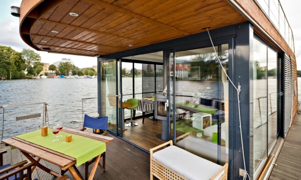 Nautilus Houseboat lead 5