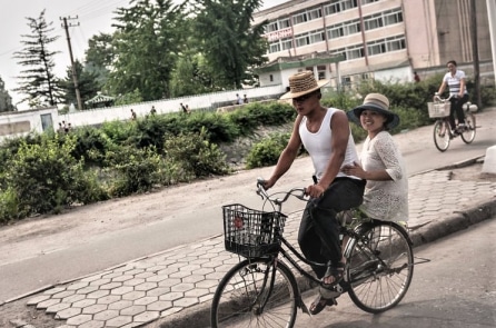 Bộ ảnh ít ỏi về nông thôn Triều Tiên và những điều cấm lạ thường