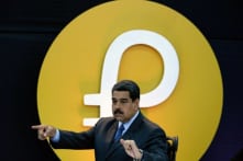 Ông Trump ký  lệnh cấm người Mỹ mua tiền ảo ‘Petro’ của Venezuela