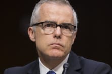Gần đến ngày về hưu, cựu phó giám đốc FBI vẫn bị sa thải