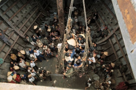 Thuyền nhân vượt biển sau biến cố 1975 – P2 (Ảnh tư liệu)