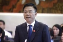 Chất vấn Bộ trưởng Tư pháp về chất lượng dự án luật không cao, chậm ban hành văn bản quy định chi tiết