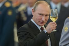 Bầu cử Nga: Putin dễ dàng thắng lớn, nắm quyền thêm 6 năm