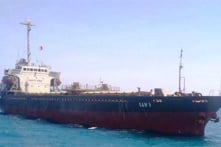 Cứu hộ thành công tàu chở gần 8.000 tấn than mắc cạn tại biển Bình Thuận