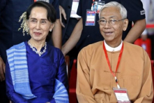 Tổng thống Myanmar, đồng minh thân cận của bà San Suu Kyi, đã từ chức