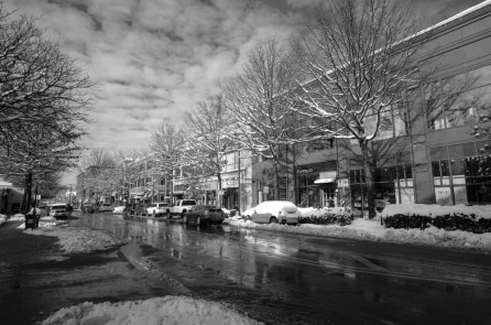 Sự lương thiện của 2 mẹ con nhà nghèo khiến cô gái thay đổi cuộc đời