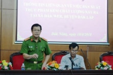 Họp báo vụ cà phê pha pin con Ó