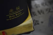 Trung Quốc cấm bán Kinh Thánh trên internet vì “có nội dung trái quy định”