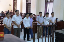 Cách chức vì đánh bạc, nguyên Bí thư phường được làm chuyên viên