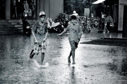 Sài Gòn ngày mưa cứ ngỡ thu đang về