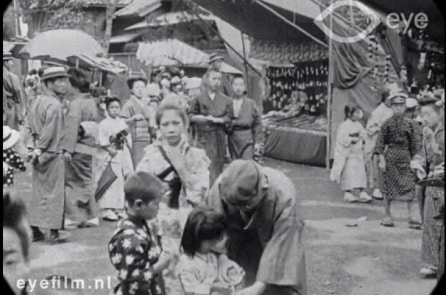 Ngược thời gian quay về đường phố Tokyo đầu thế kỷ 20 (Video)