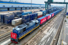 Trung Quốc đang “thách thức” Mỹ khi mở tuyến đường sắt tới Iran?