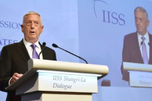 Bộ trưởng Mattis cáo buộc Trung Quốc ‘đe dọa và áp bức’ trên biển Đông