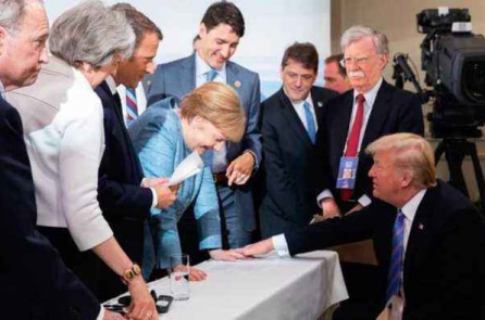 Giới chức châu Âu bác tuyên bố các nhà lãnh đạo thế giới ‘đang cười nhạo’ ông Trump