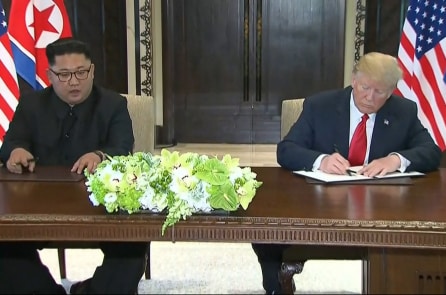 Thượng đỉnh Trump-Kim kết thúc tốt đẹp, một văn bản ‘toàn diện’ được ký kết