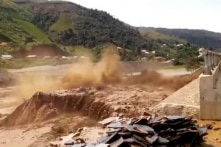 Số người chết sau mưa lũ tiếp tục tăng