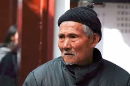 Người già Trung Quốc di cư: Thì ra nước ngoài là như thế này!