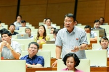 ‘Thời bình sao mà nhiều tướng thế’