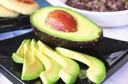 Bí mật dưỡng sinh “ẩn giấu” trong hạt quả bơ!