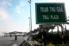 Bộ GTVT lại muốn đổi ‘thu phí’ thành ‘thu tiền’