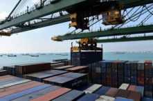Trung Quốc tự nhận là “nước nghèo” trong WTO, Mỹ tăng thuế như dự kiến