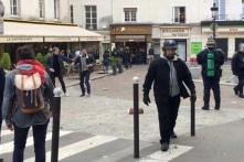 Áp lực nhiều phía, TT Macron đã sa thải vệ sĩ đánh người biểu tình