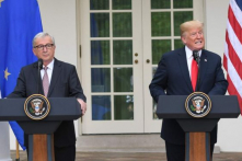 Trump: Mỹ, EU đồng ý làm việc hướng tới giảm thiểu hàng rào thương mại