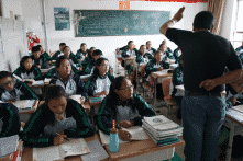 ĐCSTQ cấm học sinh Tây Tạng thực hành tôn giáo