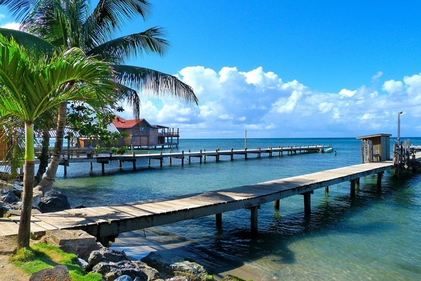 shakatravel.com Roatan honduras