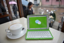 Cổ phiếu Tencent tiếp tục lao dốc mạnh, vượt qua mức tổn thất của Facebook