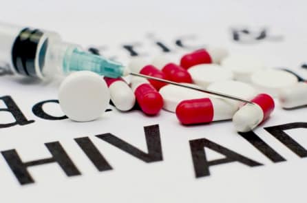 Hơn 46 triệu bệnh nhân HIV trên thế giới trước nguy cơ thiếu thuốc điều trị