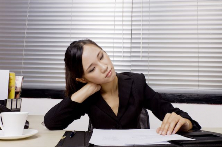 Một số mẹo vặt ăn uống chống mệt mỏi cho người làm việc trí óc