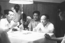 Đặng Tiểu Bình căm ghét Mao Trạch Đông, âm thầm trả thù người nhà Mao