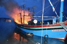 Nghệ An: Tàu cá bị cháy hai lần trong đêm
