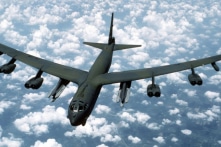Mỹ điều B-52 bay qua Biển Đông khi mâu thuẫn tăng cao với Trung Quốc