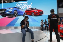 Trump thúc giục Apple, Ford chuyển sản xuất từ Trung Quốc về Mỹ