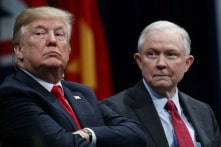 Ông Trump yêu cầu điều tra tác giả bài báo nặc danh trên NY Times