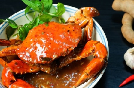 Về Hạ Long thưởng thức cua rang me thơm ngon béo ngậy