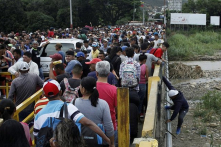 Maduro tố quốc tế phóng đại làn sóng di cư để can thiệp vào Venezuela