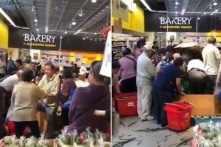 Cảnh người TQ tranh giành mua hàng giảm giá tại Canada gây phản cảm