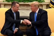 Trump gặp mục sư Brunson tại Nhà Trắng, cảm ơn TNK đã thả người