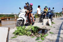 Nha Trang: Xuất hiện lỗ tử thần dài 1,2m trên cầu