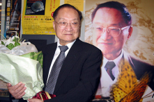 Tiểu thuyết gia võ hiệp Kim Dung qua đời ở tuổi 94