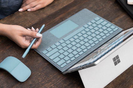 Microsoft đang dần biến thành một Apple thứ hai