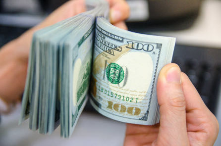 Nợ nước ngoài của Việt Nam sắp chạm trần cho phép 50%GDP
