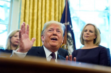 Trump xác nhận Trung Quốc đề xuất nhượng bộ, nhưng ông chưa chấp nhận