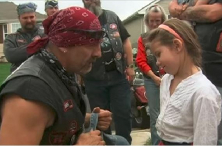 Đội xe mô tô chống lạm dụng trẻ em ở Mỹ